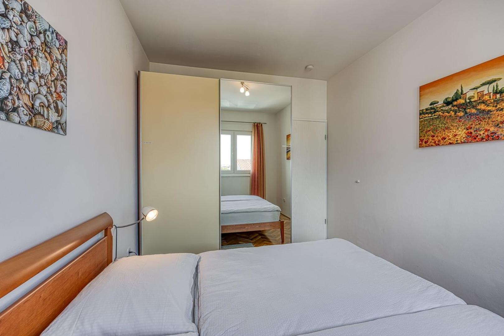 Pavluk With Balcony Apartment *