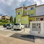 Apartment Pavluk With Balcony