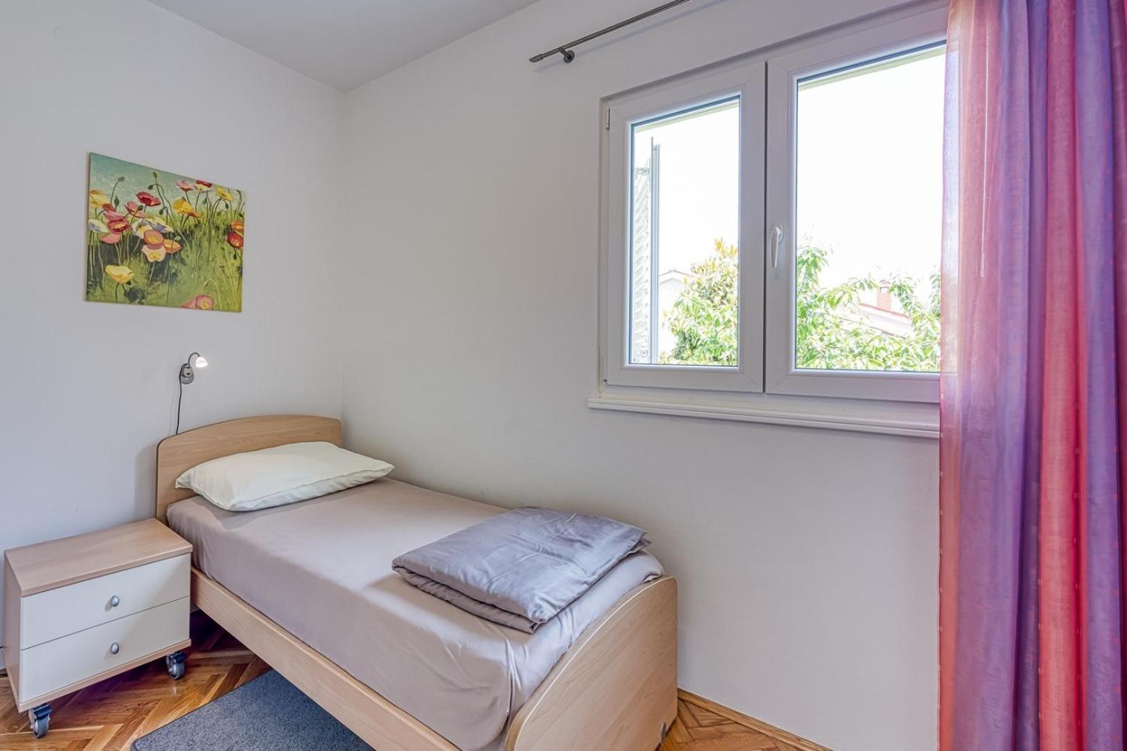 Pavluk With Balcony Apartment
